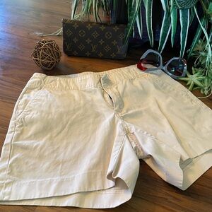 🌻 BANANA REPUBLIC 4~pocket Shorts Ladies SZ:2 Color: Cream/off White Barely worn
